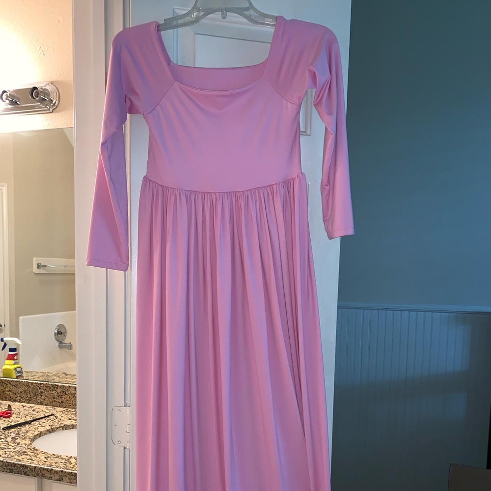 Maternity dress off shoulder